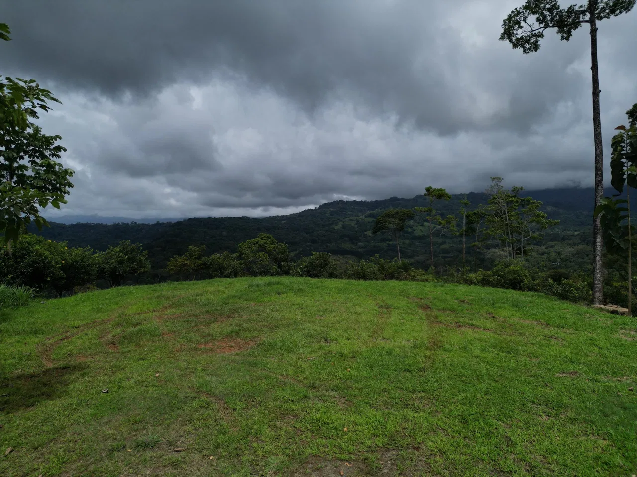 BUILDING PROPERTY WITH A WATERFALL VIEWS, IN SAN SALVADOR – 2.4 ACRES, photo 23