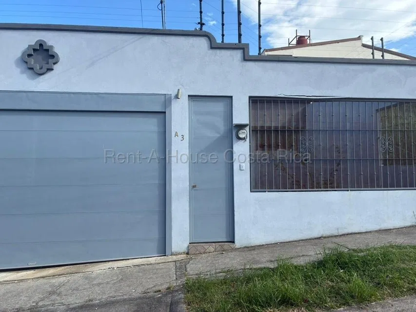 Venta de Casa en Bello Horizonte, Escazú. RAH 27-636 - Venta en Escazú