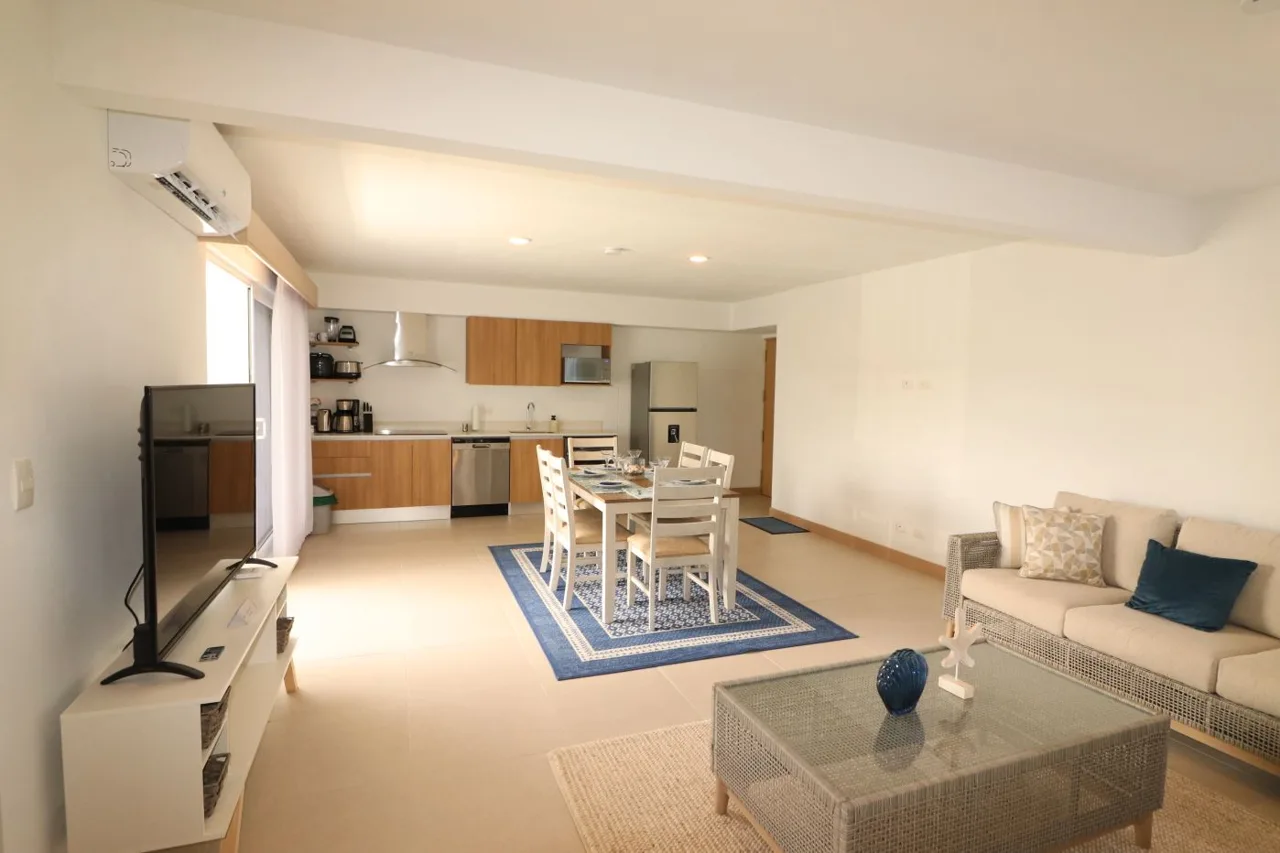 STUNNING CONDOMINIUM -MOUNTAIN-POOL VIEWS- JACO, photo 2