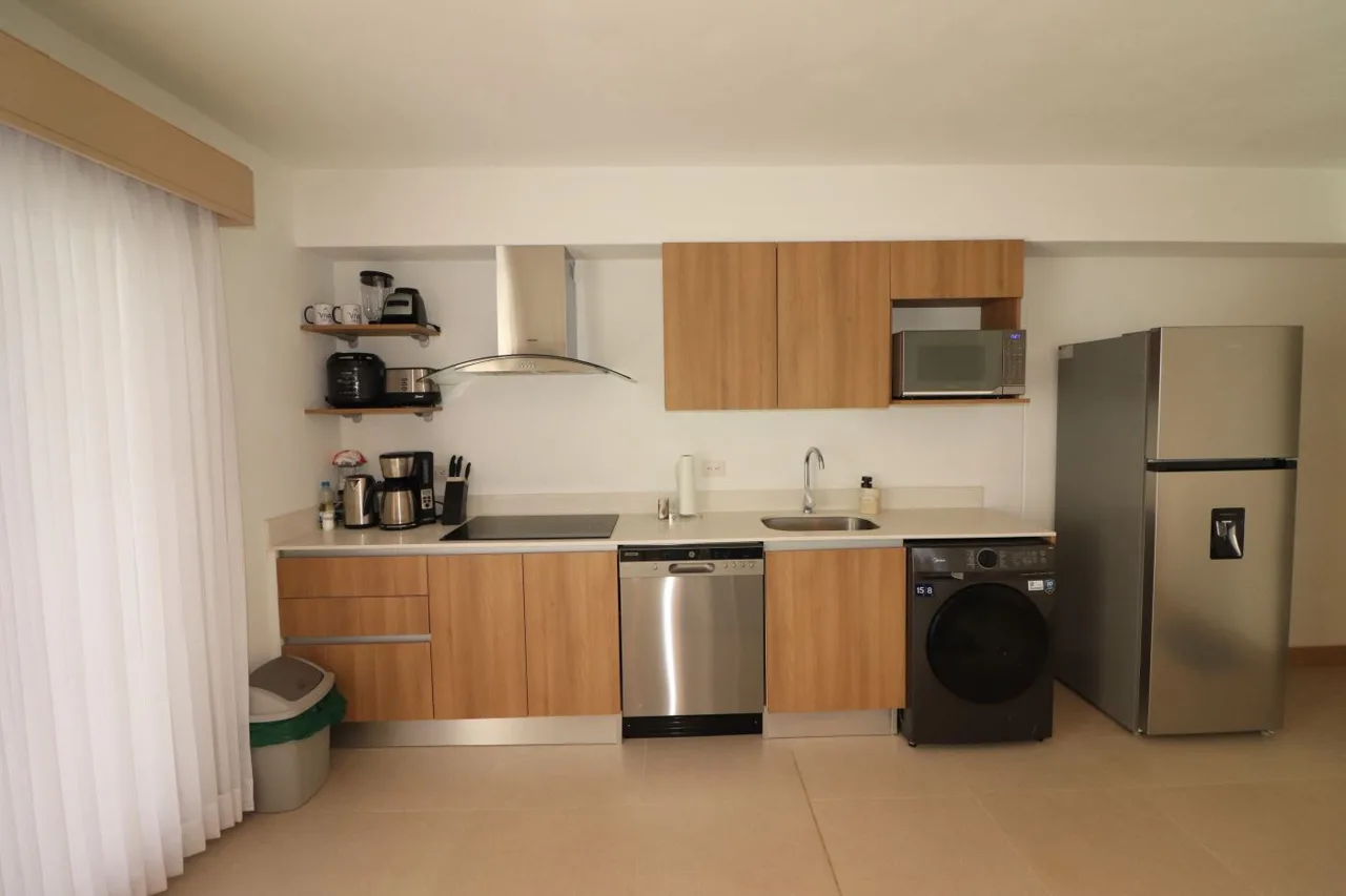 STUNNING CONDOMINIUM -MOUNTAIN-POOL VIEWS- JACO, photo 4