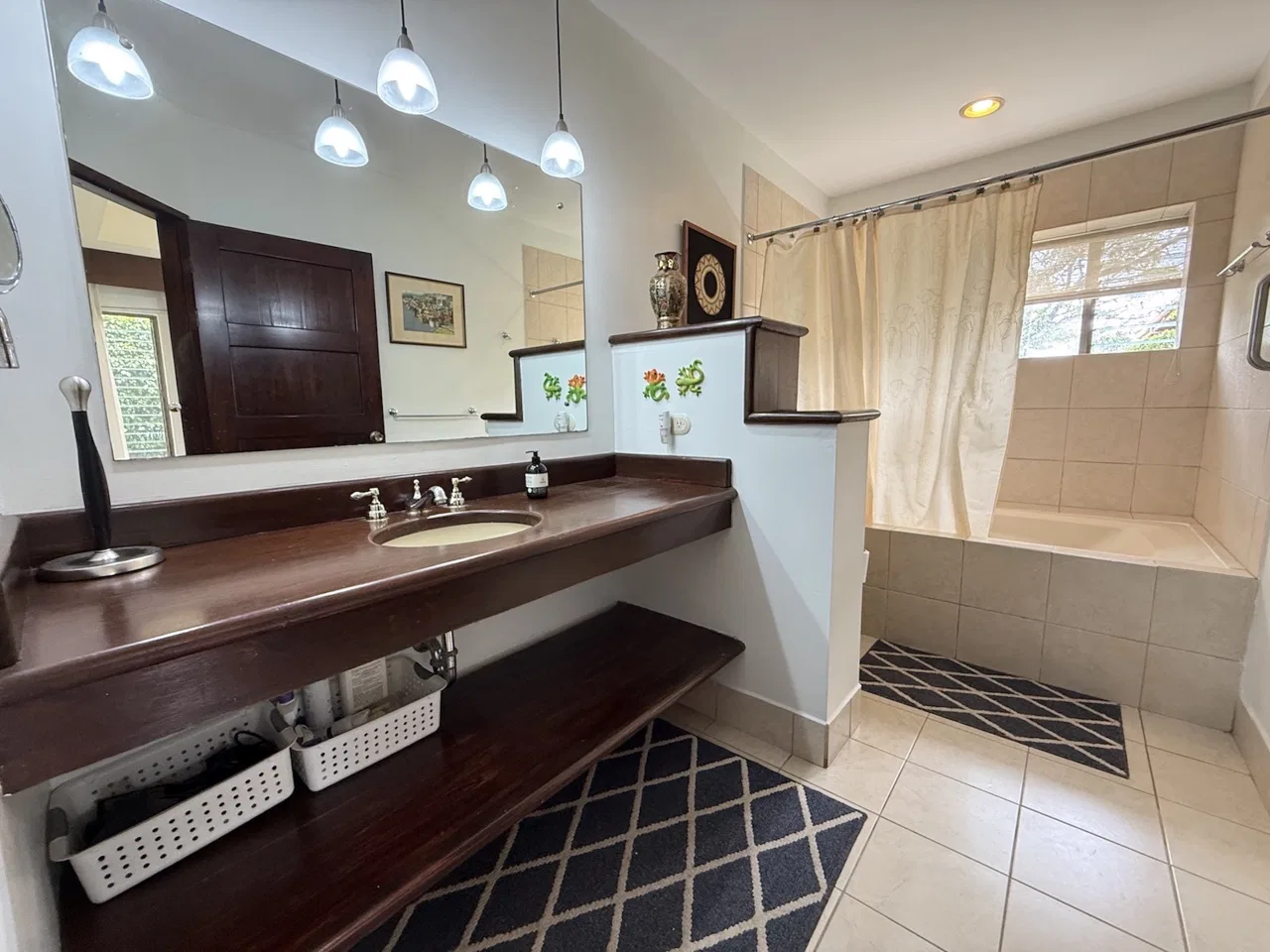 Single-Level Designer Home in Exclusive Gated Community in Santa Ana, photo 19
