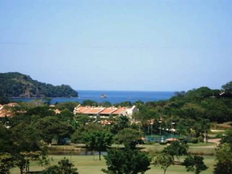 4 Bed Condo For Sale in Playas Del Coco, photo 6