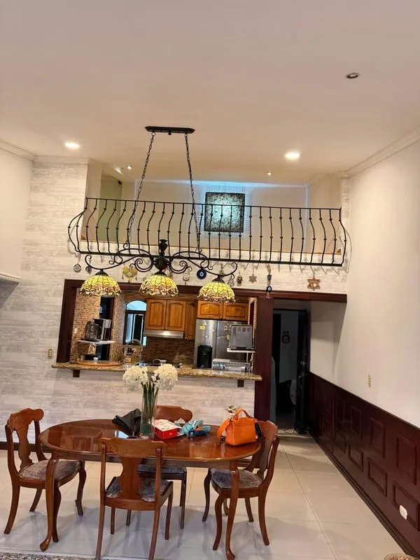 ¿Buscas vivir a pasos de Avenida Escazú? Te alquilo este apartamento en Condominio Toscana Ubicado en Trejos Montealegre.
