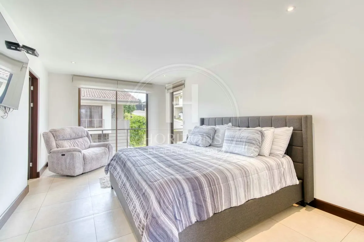 House for Sale in Condominium La Estefana with Private Garden and 4 Parks Noj1104, photo 12