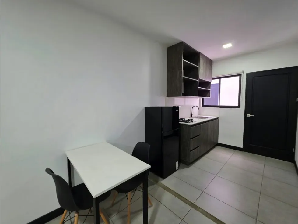Alquiler apartamento semiamueblado con servicios. Sabanilla, photo 5