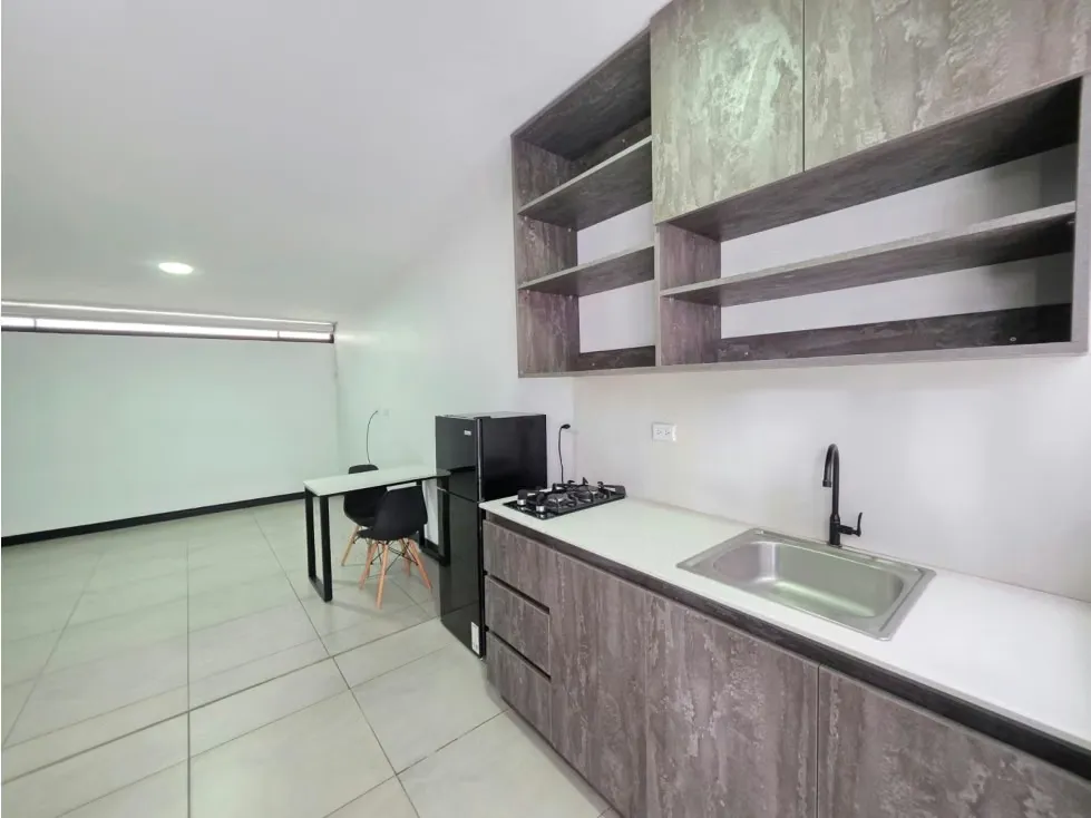 Alquiler apartamento semiamueblado con servicios. Sabanilla, photo 6