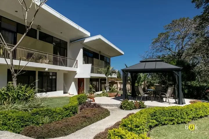 Exclusivo Apartamento Estudio en ALQUILER– Amueblado y Equipado