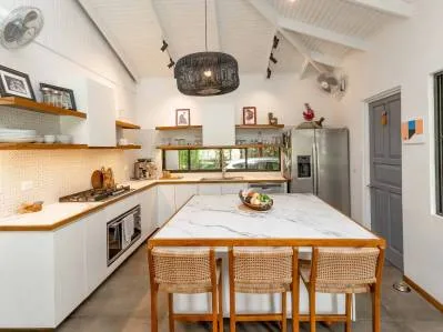Casa de retiro familiar en venta con cabañas de alquiler de nueva construcción, photo 6