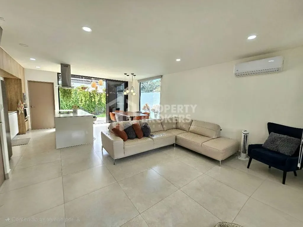 Alquiler de hermosa casa amoblada en condominio en el corazón de Pozos de Santa Ana. La misma cuenta con la siguiente distribución:, photo 4