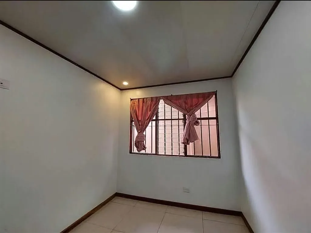 Casa Independiente Sabanilla- 3 Habitaciones- fte calle, photo 4