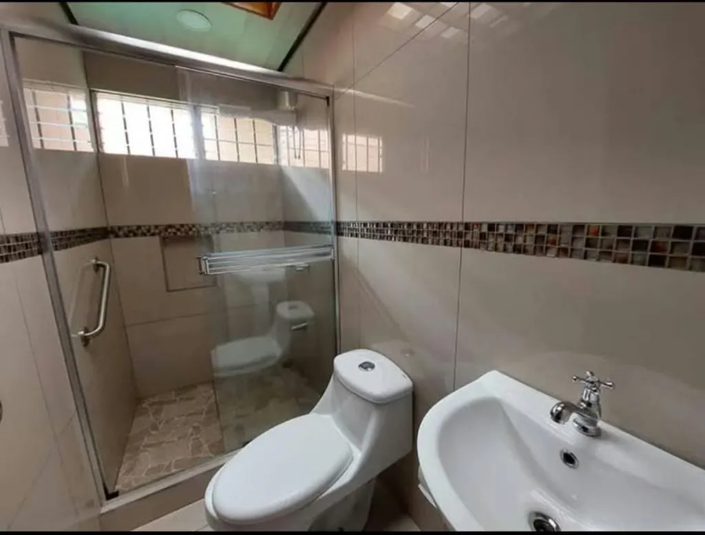 Casa Independiente Sabanilla- 3 Habitaciones- fte calle, photo 7
