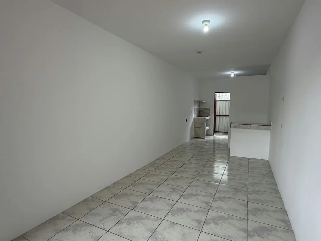 Se alquila apartamento tipo estudio en Pozos de Santa Ana, cerca del condominio Montesol.