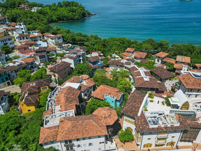 3 Bed Condo For Sale in Playa Danta, photo 14