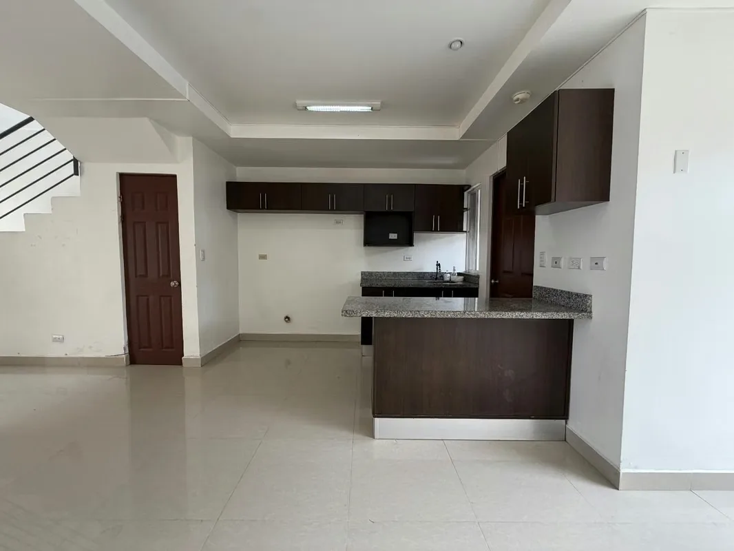 Casa De Dos Plantas En Condominio Vistas De Monserrat En Concepcion De Tres Rios, photo 6