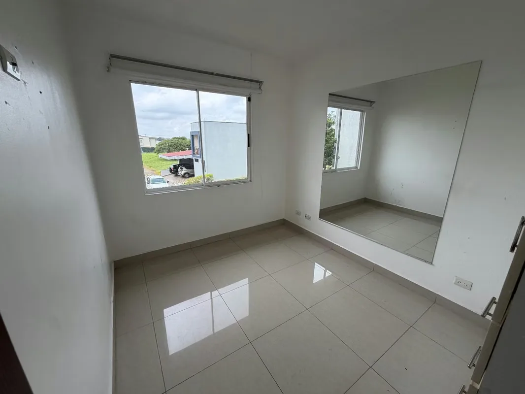 Casa De Dos Plantas En Condominio Vistas De Monserrat En Concepcion De Tres Rios, photo 8
