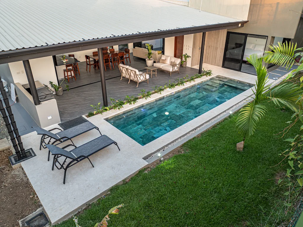 3 BEDROOM HOME IN CENTRAL UVITA – 0.14 ACRES, photo 4