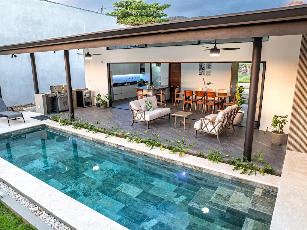 3 BEDROOM HOME IN CENTRAL UVITA – 0.14 ACRES, photo 5