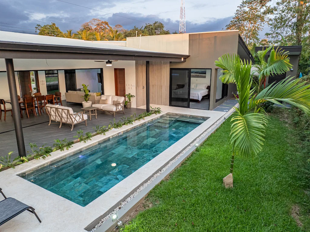 3 BEDROOM HOME IN CENTRAL UVITA – 0.14 ACRES, photo 6