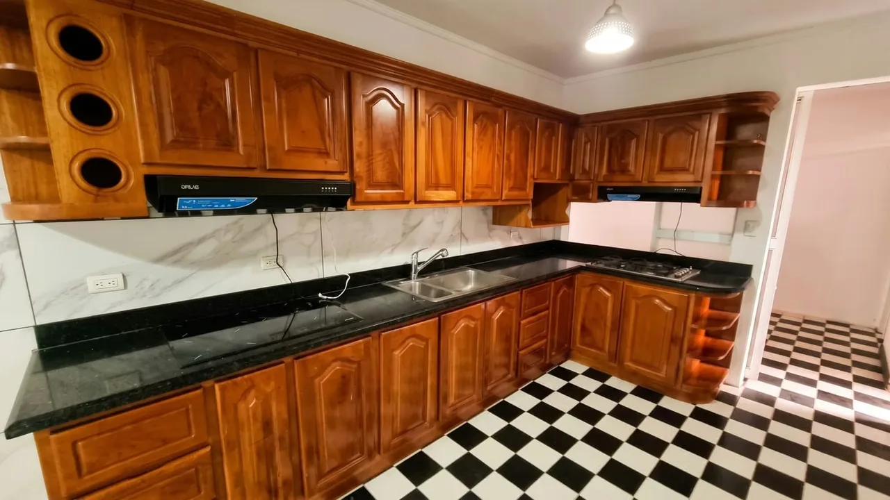 Alquiler de apartamento muy amplioa en Barrio Escalante-Barrio Dent - 3 habitaciones, photo 10