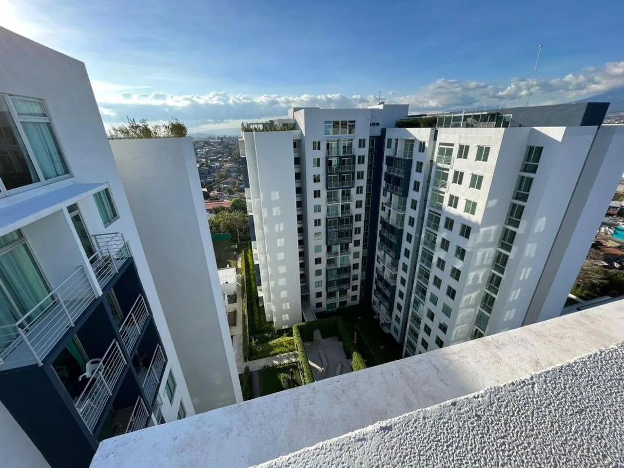 ALQUILER Y VENTA DE APARTAMENTO EN CONDOMINIO BAMBU, photo 2