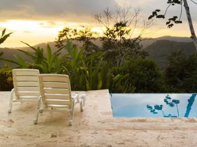 Casa con vista al mar en venta en Dominical, Costa Rica – Piscina infinita, photo 4