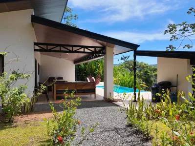 Casa con vista al mar en venta en Dominical, Costa Rica – Piscina infinita, photo 9