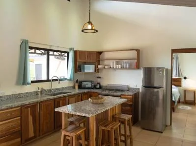 Casa con vista al mar en venta en Dominical, Costa Rica – Piscina infinita, photo 10