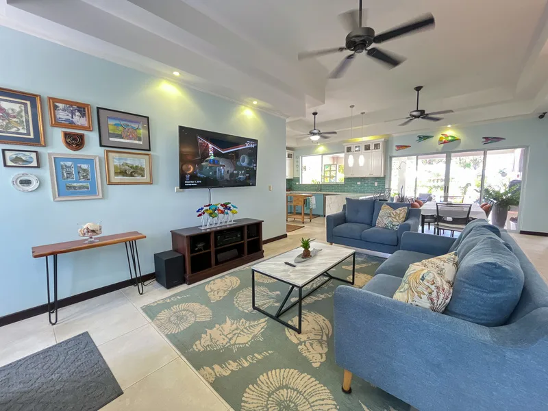 3 Bed Single Family Homes For Sale in Playa Bejuco, photo 2