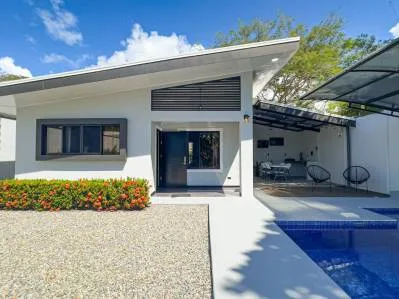 Residencia en Bahía Ballena Oportunidad de Expansión y Ubicación Privilegiada!!, photo 2