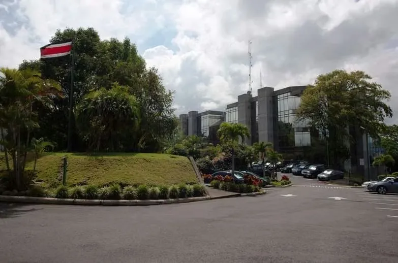 Oficentro Torres del Campo is a modern and strategically located work space, ideal for companies looking for a safe and comfortable environment for their business activities., photo 2