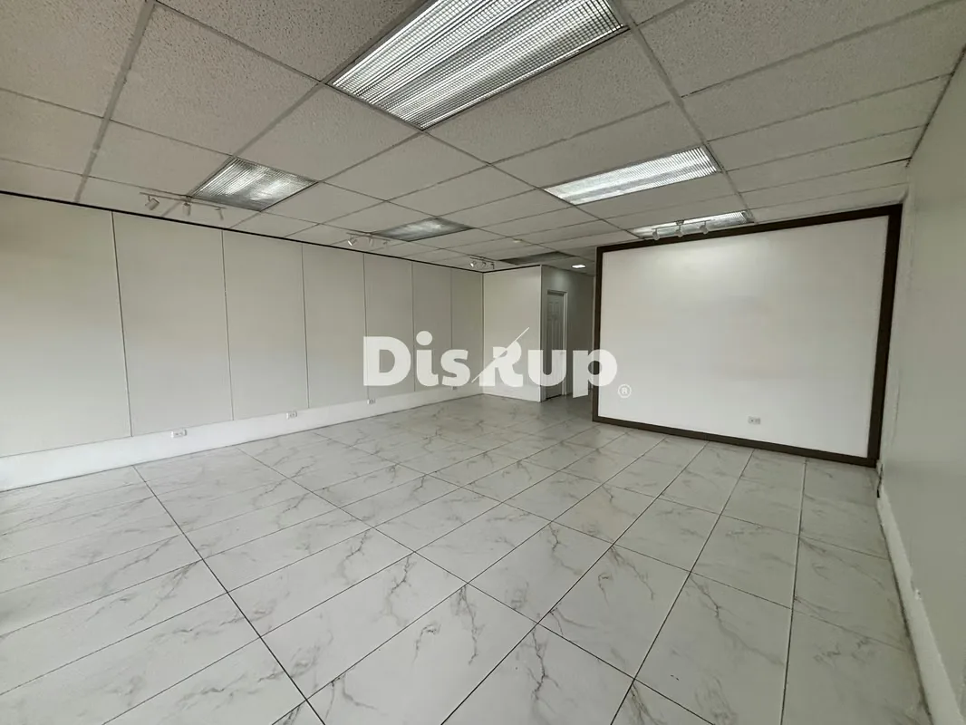 54 m² commercial space for rent in a plaza. Located in La Unión, on Calle Vieja a Tres ..., photo 3
