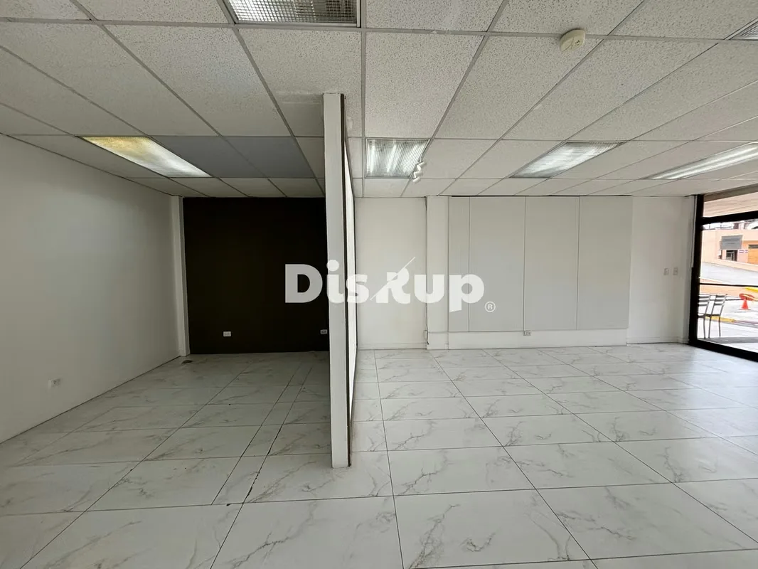 54 m² commercial space for rent in a plaza. Located in La Unión, on Calle Vieja a Tres ..., photo 4
