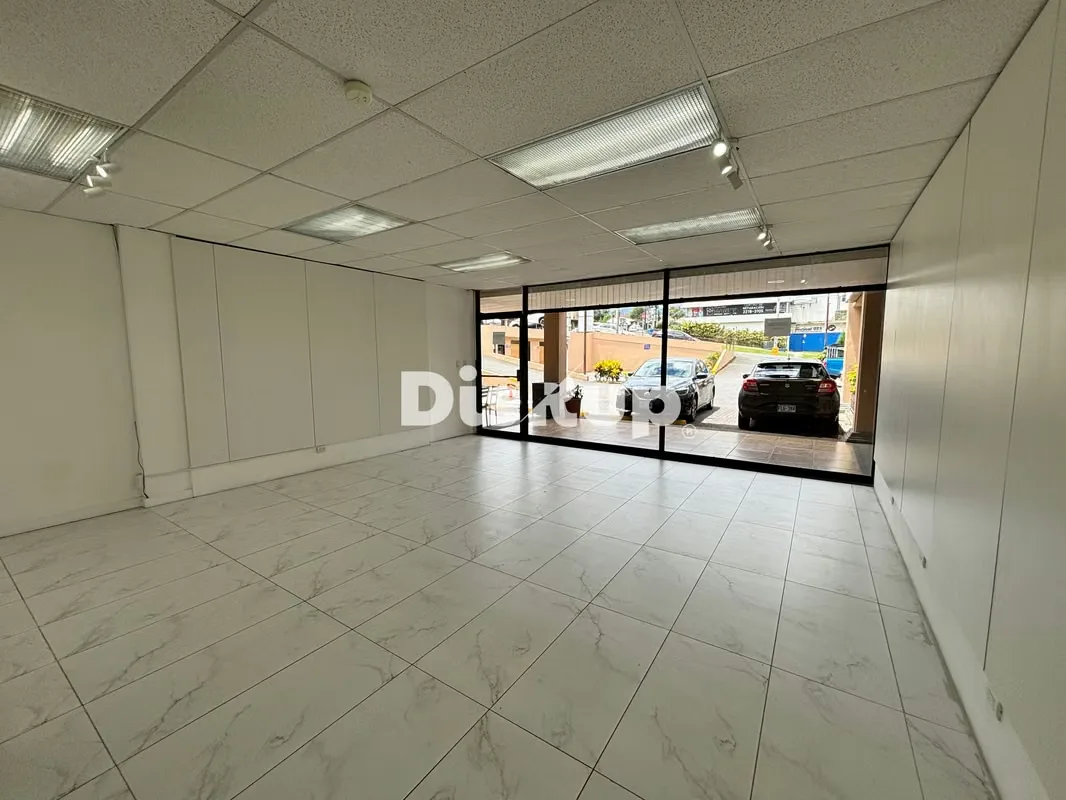 54 m² commercial space for rent in a plaza. Located in La Unión, on Calle Vieja a Tres ..., photo 5