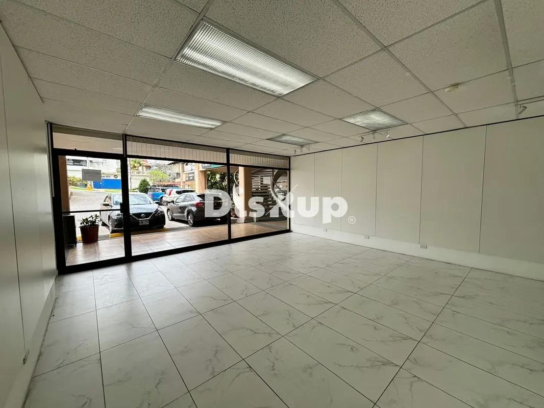 54 m² commercial space for rent in a plaza. Located in La Unión, on Calle Vieja a Tres ..., photo 6