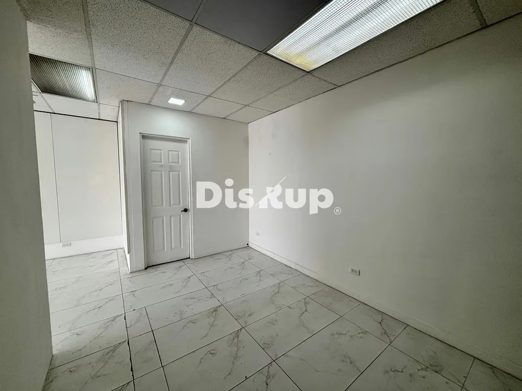 54 m² commercial space for rent in a plaza. Located in La Unión, on Calle Vieja a Tres ..., photo 9
