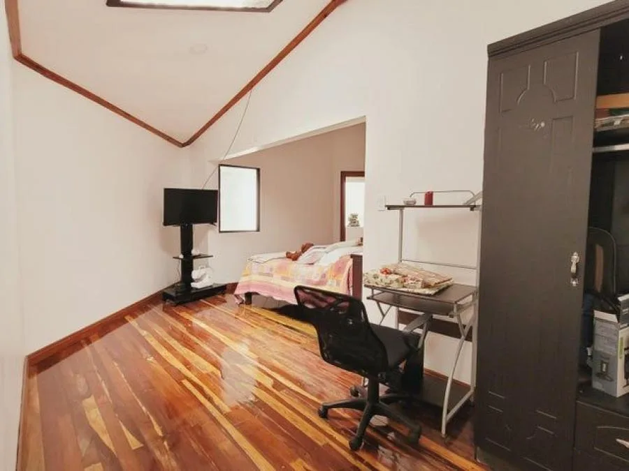 Vendo de Casa Residencial con Uso de Suelo Mixto en Guayabos, Curridabat MLS #25-1173 LCO - Venta en Curridabat, photo 9