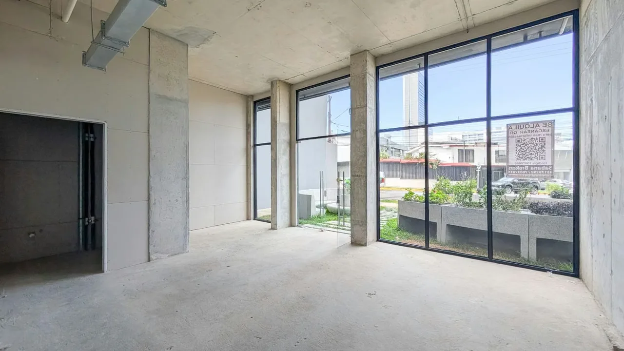 Se encuentra ubicado en la moderna torre Skygarden Sabana, un complejo residencial de 300 apartamentos que garantiza un flujo constante de clientes potenciales., photo 4