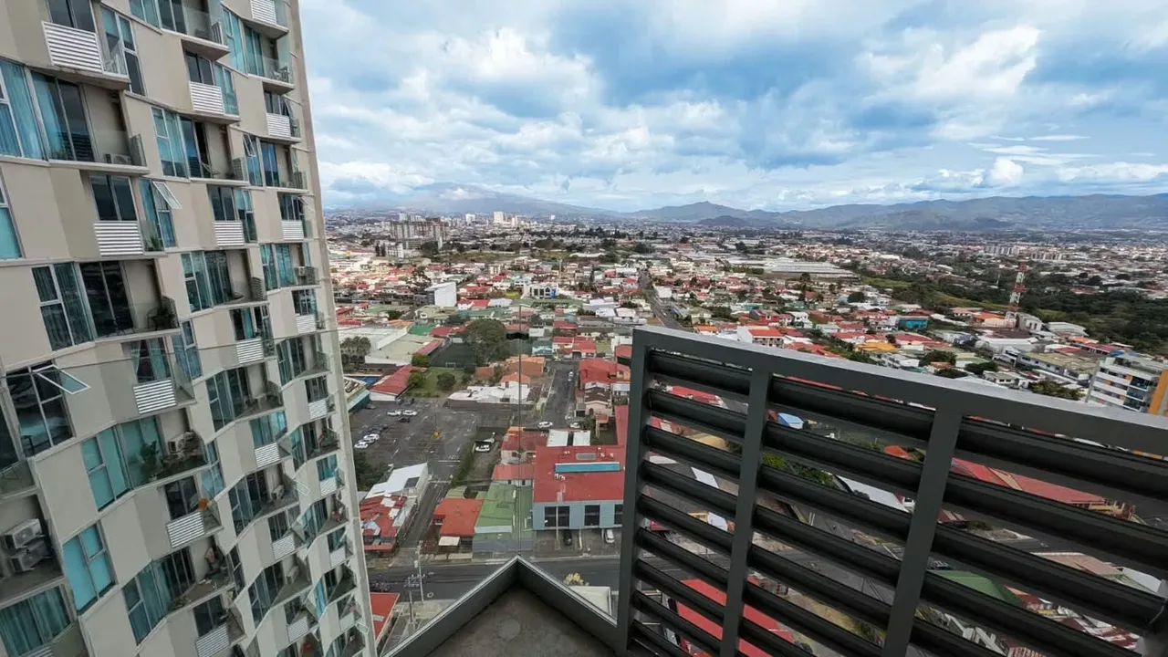 Located in the exclusive SECRT Tower—very close to La Sabana Metropolitan Park, San José’s largest green, sports, and ...