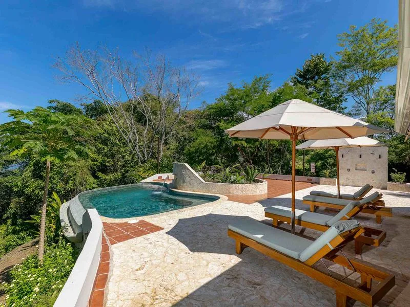 24 Bed Hotel / Leisure For Sale in Dominical, photo 9