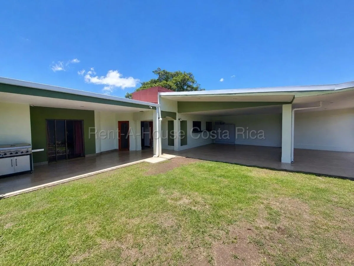 Casa en venta en San Francisco de Heredia  | Condominio con seguridad 24/7 - Venta en San Francisco