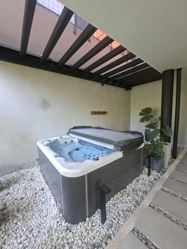 House for Sale in Guachipelín Condominium, Escazú, photo 2