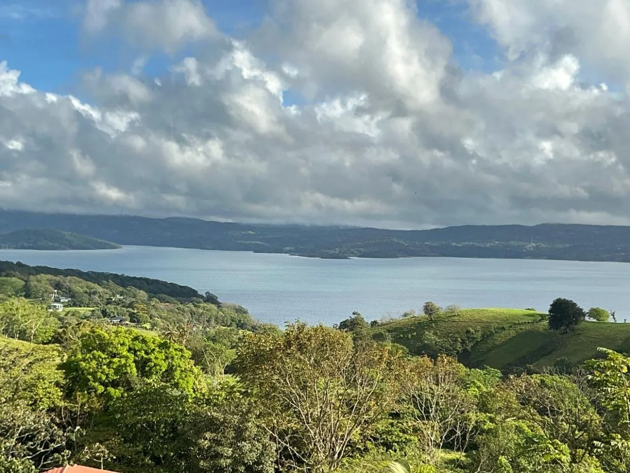 Private Lake Arenal Mountain Retreat with Panoramic Views, photo 2