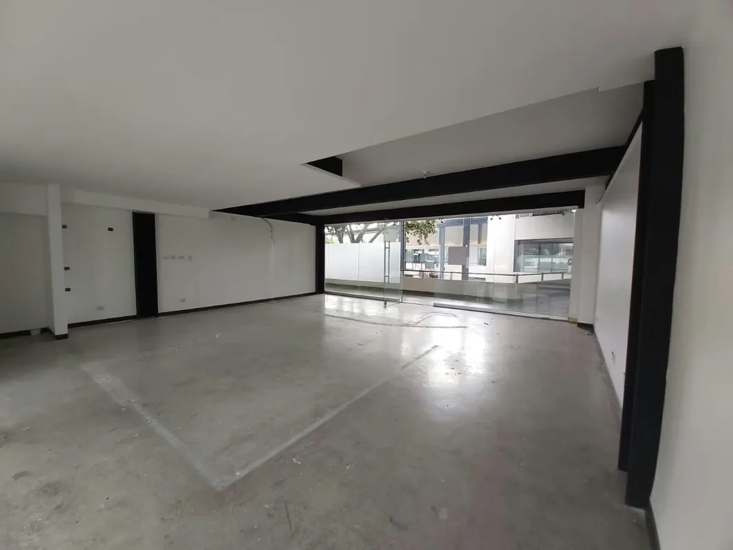 Office space for rent in a shopping center in Lindora, photo 5