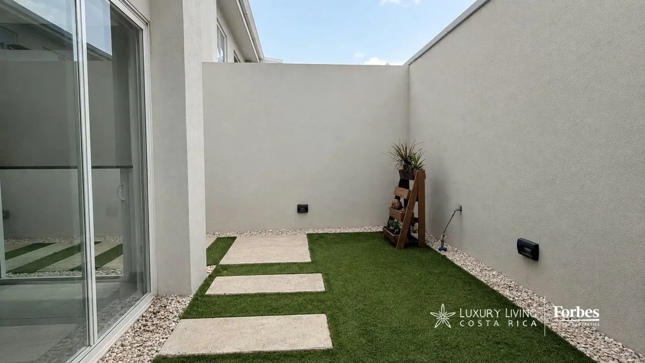 21527 - Three bedroom house for rent with an office and garden in San Antonio de Belén, photo 10