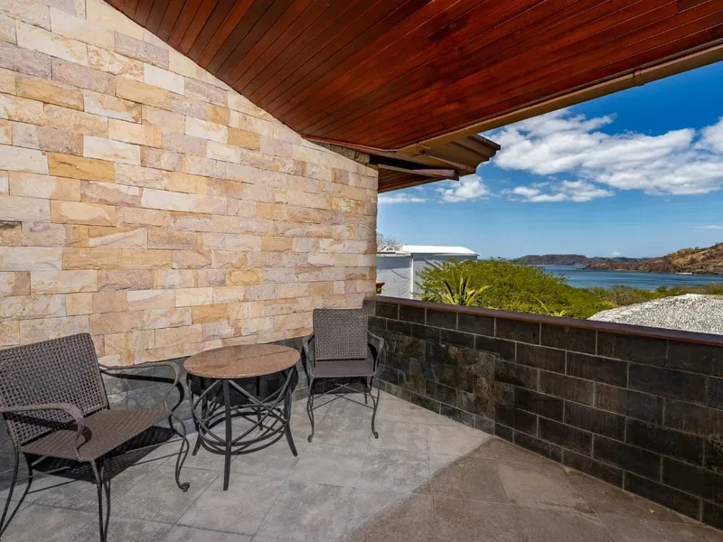 7 Bed Single Family Homes For Sale in Hermosa, photo 13