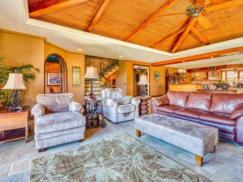 7 Bed Single Family Homes For Sale in Hermosa, photo 20