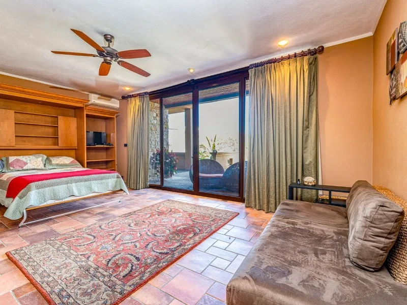 7 Bed Single Family Homes For Sale in Hermosa, photo 22