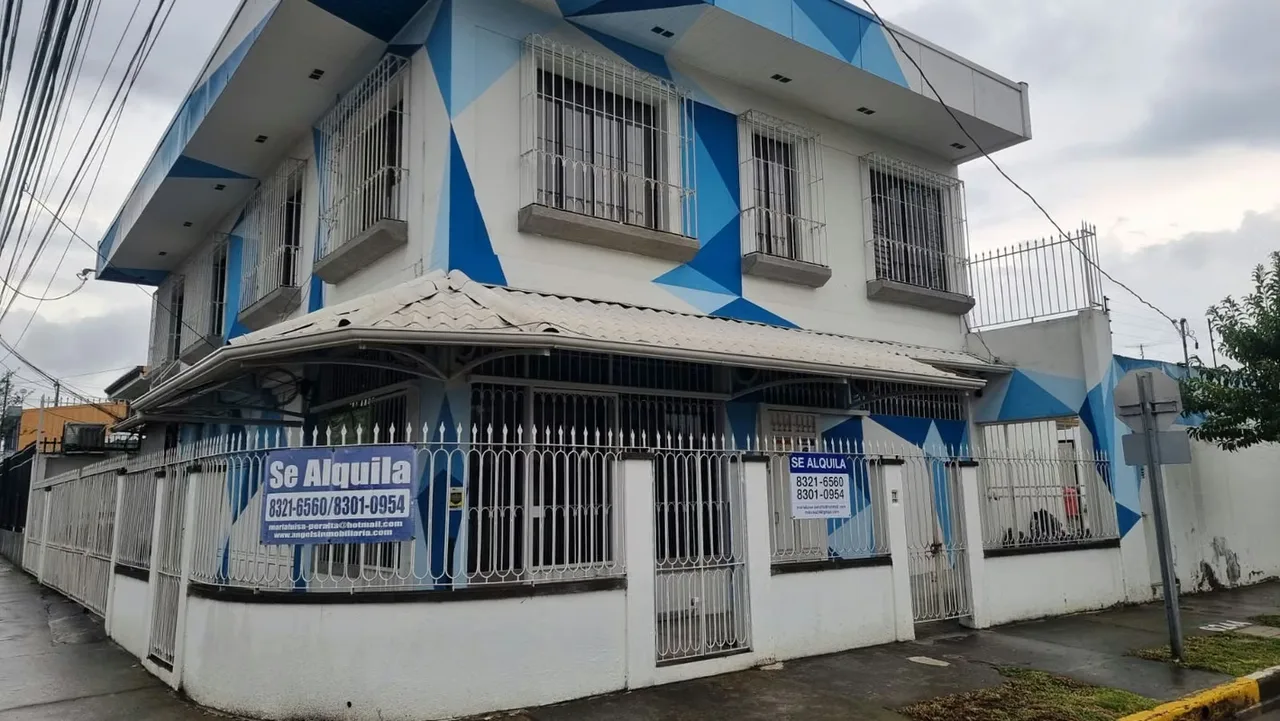 Ubicado en Barrio Escalante zona estrategica en San José con alta exposición comercial.