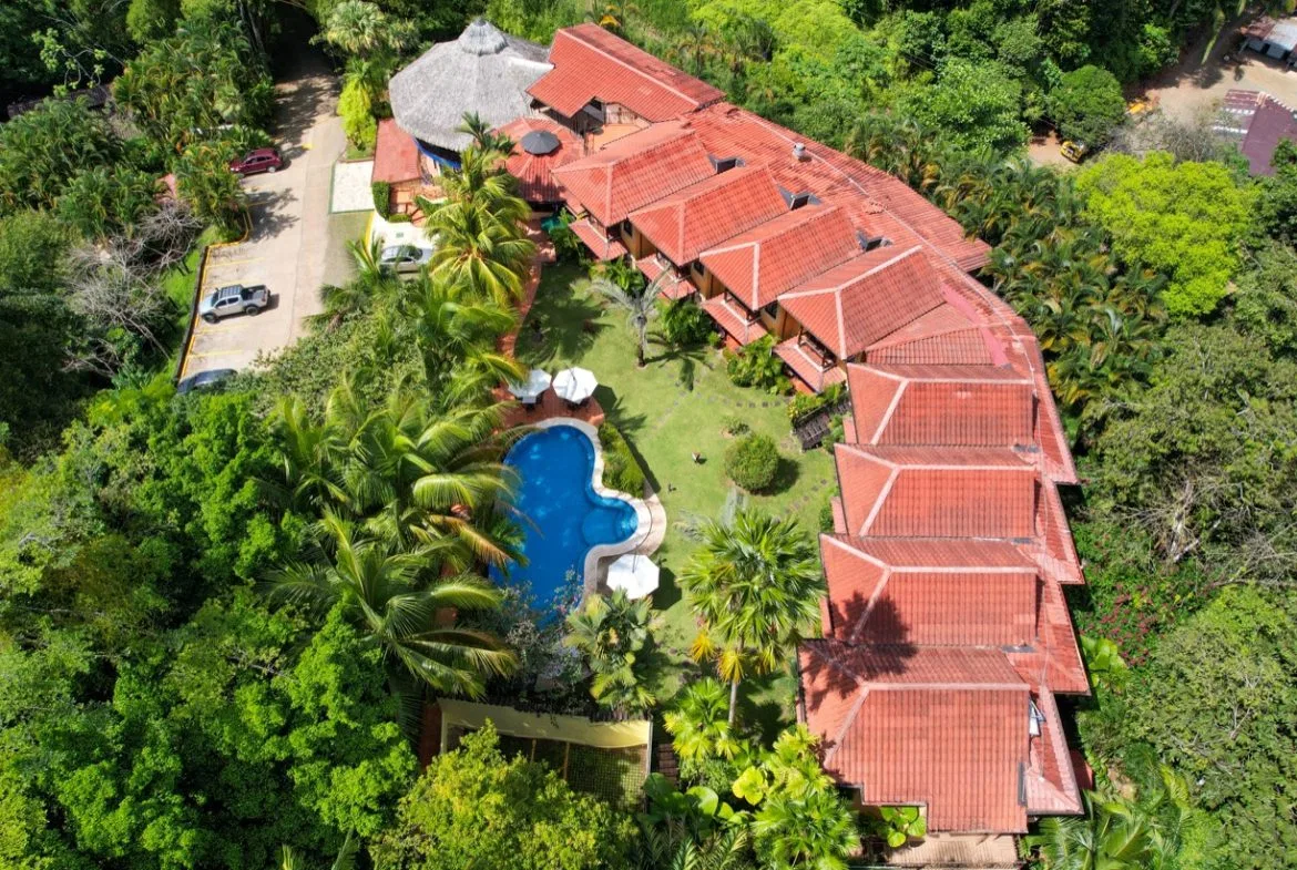 ONE OF A KIND LUXURY BOUTIQUE HOTEL WITH OCEAN AND JUNGLE VIEWS, photo 4