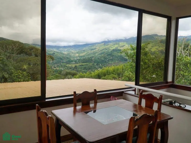 0.2 ACRES – Casa de 2 habitaciones en San Isidro!, photo 4